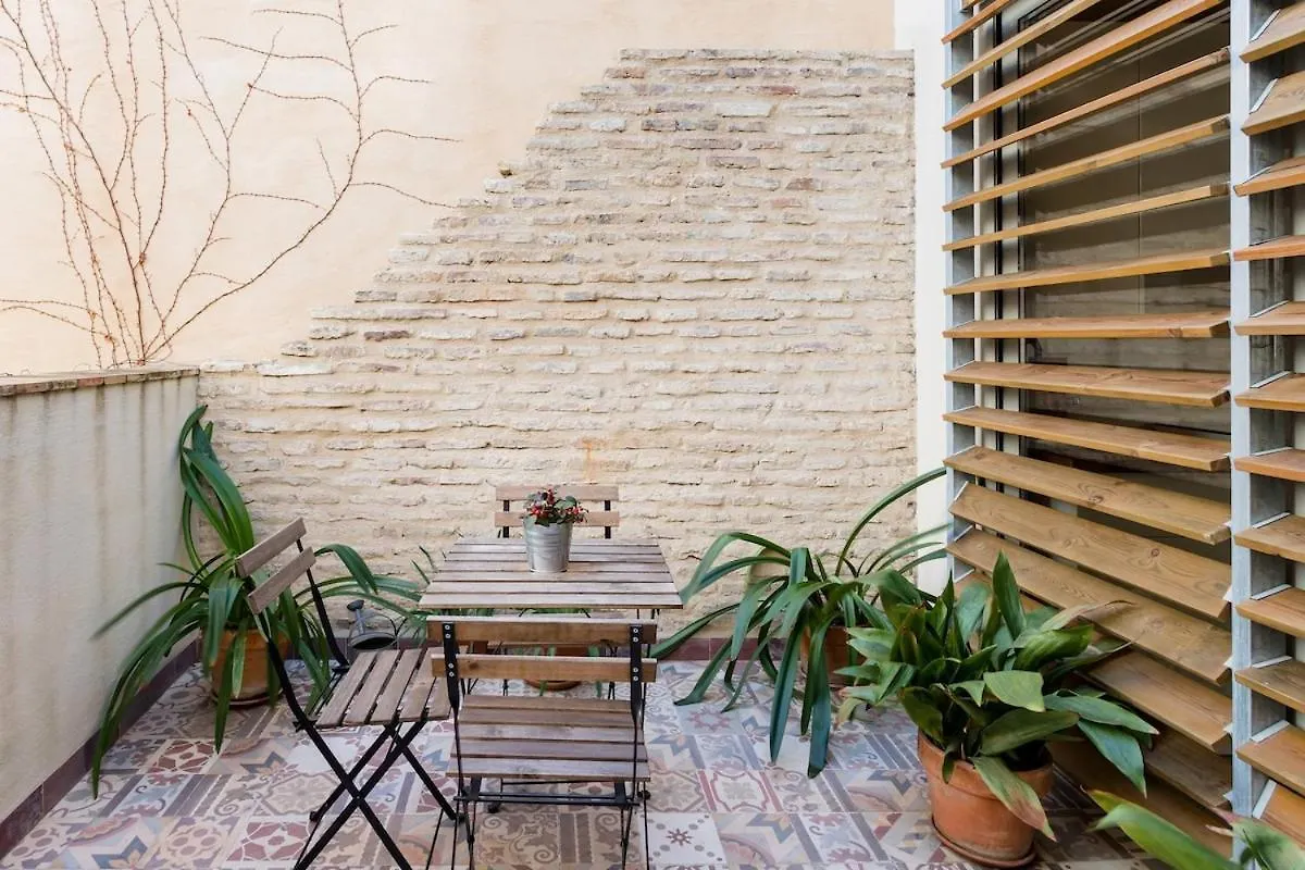 Disfruta Del Sol De Triana Desde Este Acogedor Y Original Piso Con Gran Terraza Seville 0*,  Spain